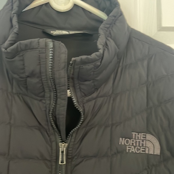 Northface men’s lightweight jacket - Picture 2 of 5